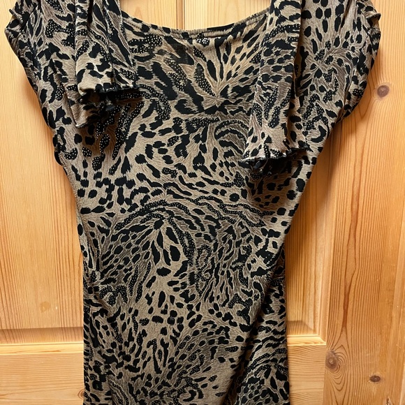 Size Large Animal print Tunic - Picture 5 of 8
